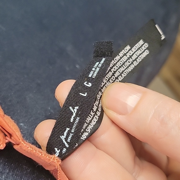 NWOT Urban Outfitters Sparkly Dark Peach 🍑 Bra - Picture 10 of 12